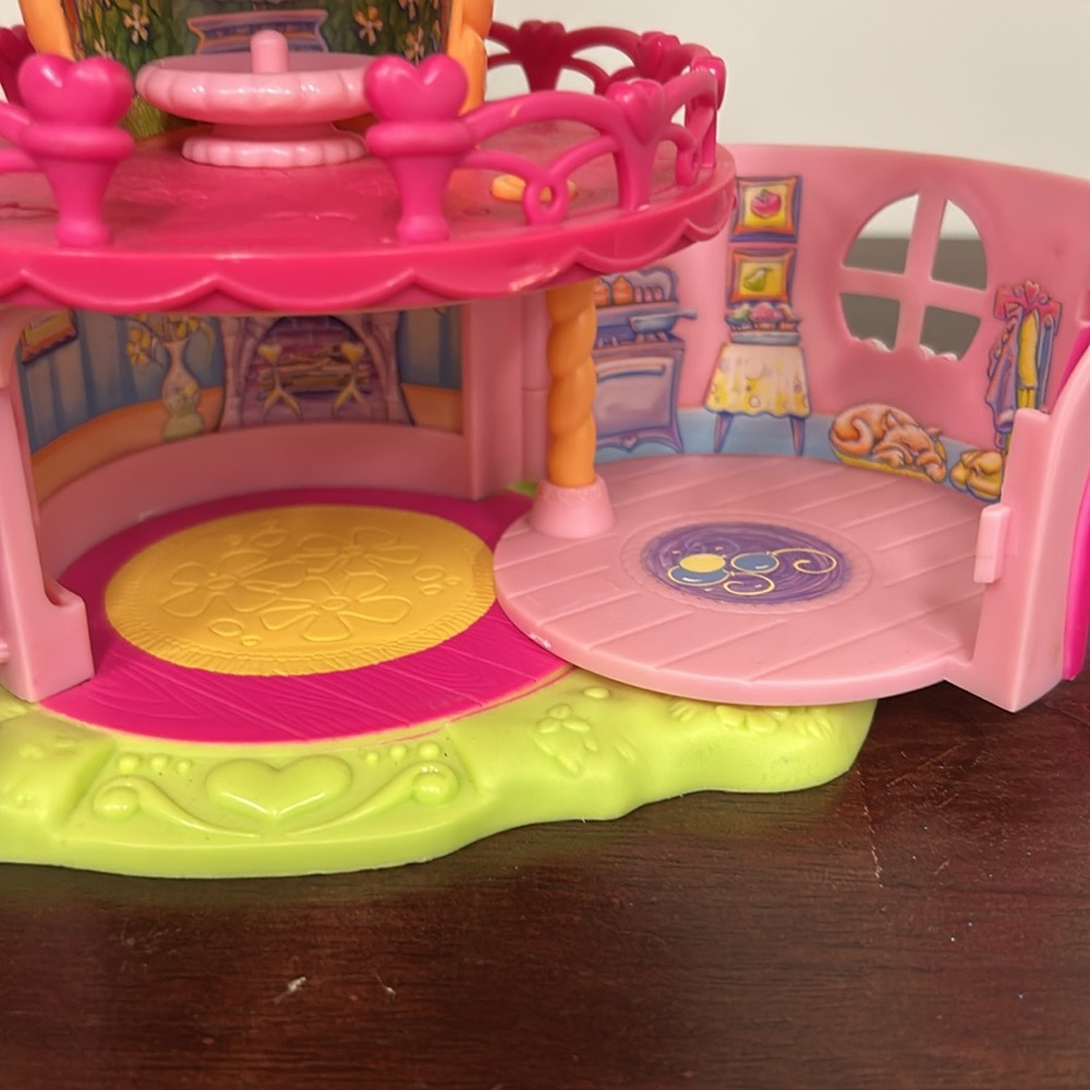 My Little Pony Ponyville House - Picture 9 of 9